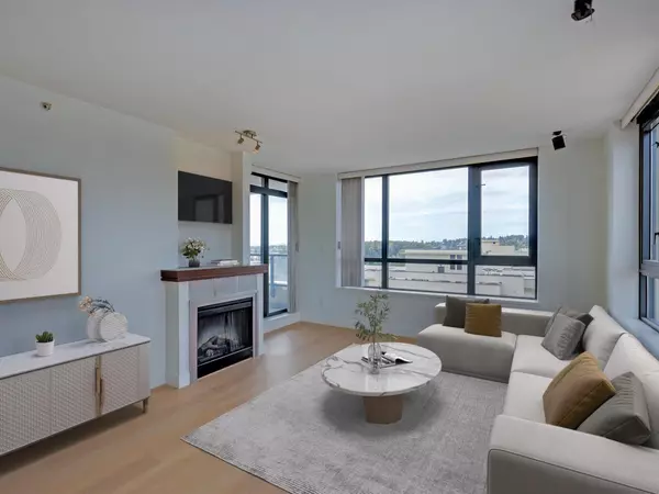 New Westminster, BC V3M 0B6,1 Renaissance SQ #1607