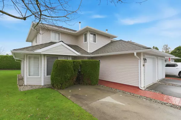 Langley, BC V3A 8H1,21928 48 AVE #55