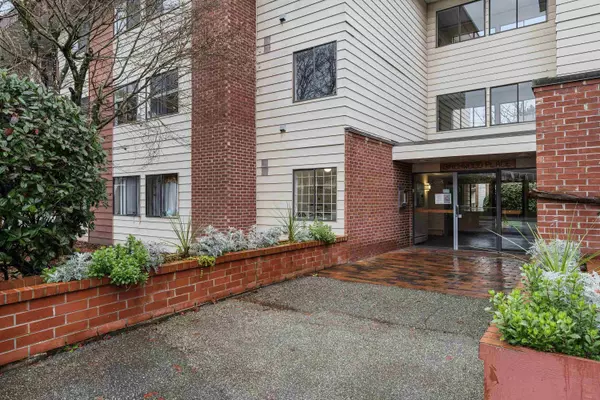 Abbotsford, BC V2S 5B6,1909 Salton RD #B209