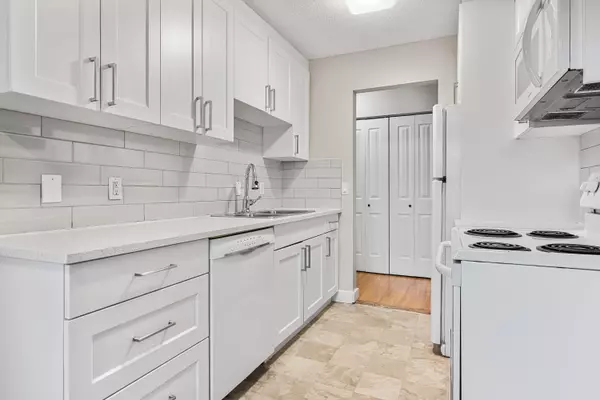 1909 Salton RD #B209 Abbotsford, BC V2S 5B6