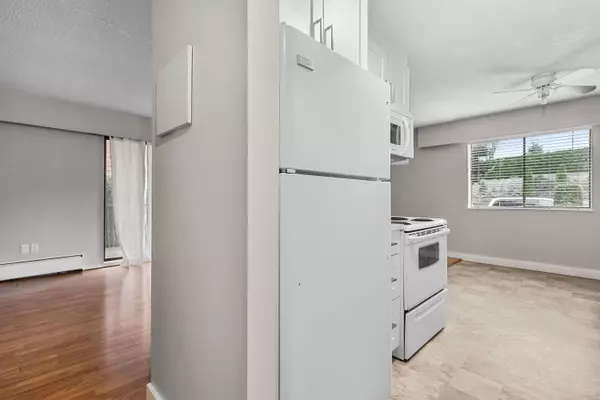 Abbotsford, BC V2S 5B6,1909 Salton RD #B209