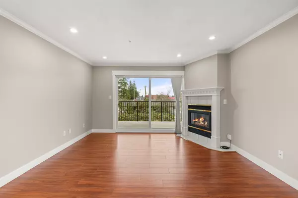 Abbotsford, BC V2T 2C9,32044 Old Yale RD #209