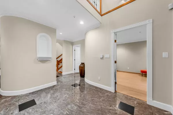 Vancouver, BC V5Y 2L6,389 Talisman AVE