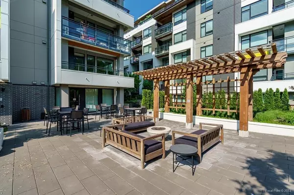 Port Moody, BC V3H 0L3,3038 St. George Street ST #112
