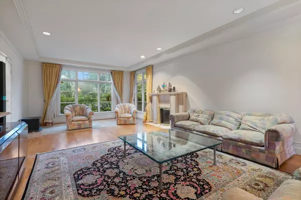 Vancouver, BC V6H 2W4,3445 Osler ST