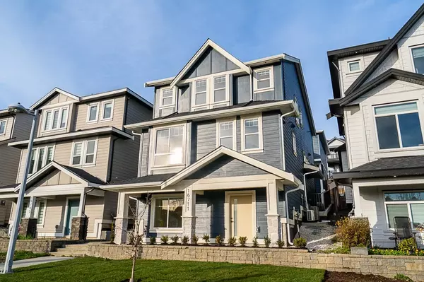 16711 16 AVE, Surrey, BC V3Z 0T3