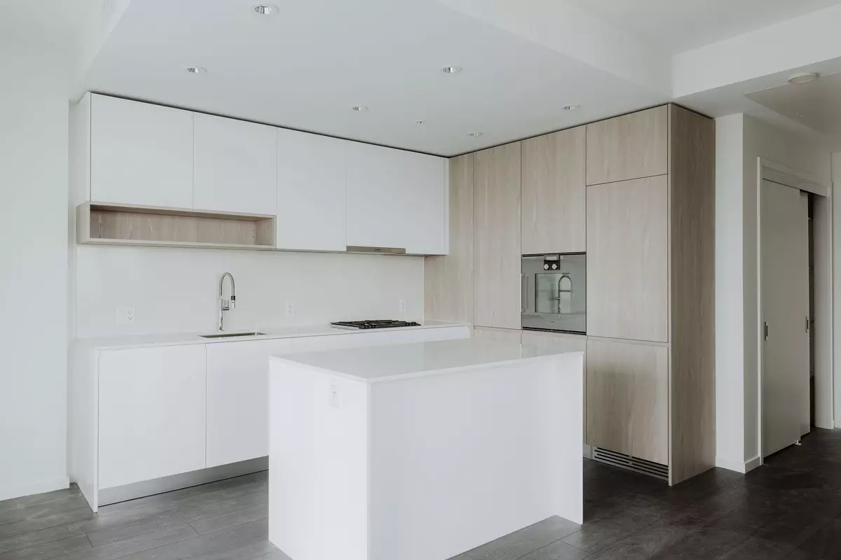 Richmond, BC V6Y 0N1,6300 Minoru BLVD #924