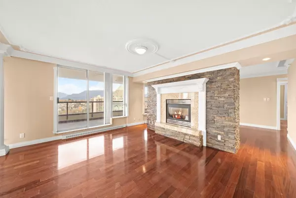 Burnaby, BC V5C 6T5,2088 Madison AVE #2903