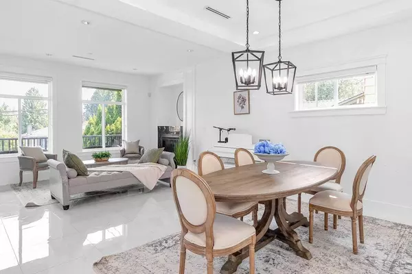 Port Coquitlam, BC V3C 1N7,1462 Pitt River RD