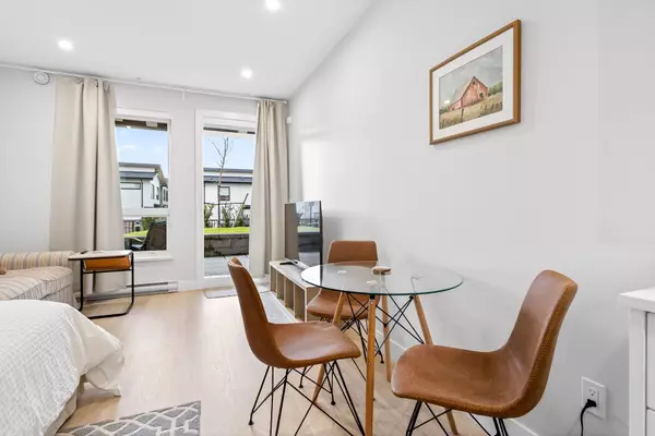 Tsawwassen, BC V4M 0C7,1930 Starling DR #109