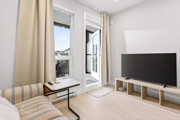 Tsawwassen, BC V4M 0C7,1930 Starling DR #109