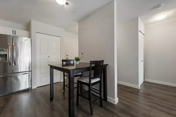 Abbotsford, BC V2T 6P6,2958 Trethewey ST #403