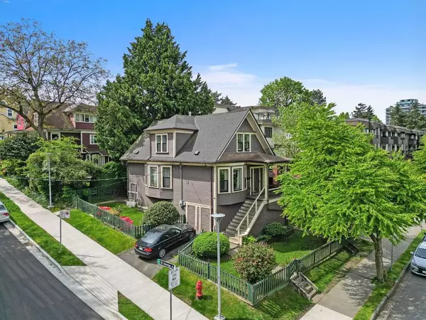 498 E 5th AVE, Vancouver, BC V5T 1H9