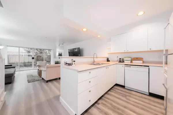 Vancouver, BC V5S 4R9,3371 Fieldstone AVE