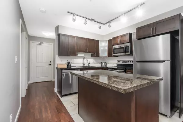 Langley, BC V3A 0B4,5660 201a ST #330