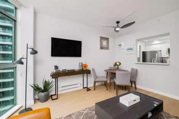 Vancouver, BC V6Z 2R5,1383 Howe ST #1105