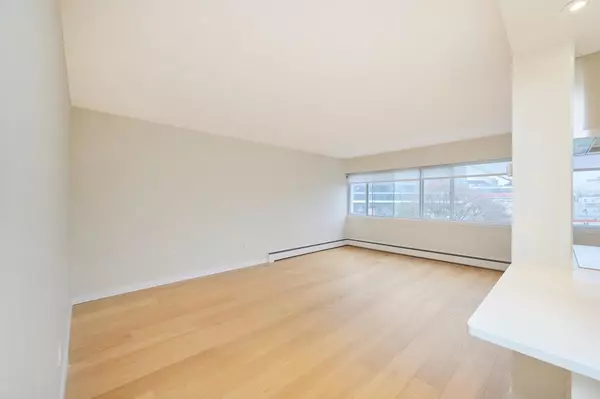 Vancouver, BC V5Z 3N2,5926 Tisdall ST #205