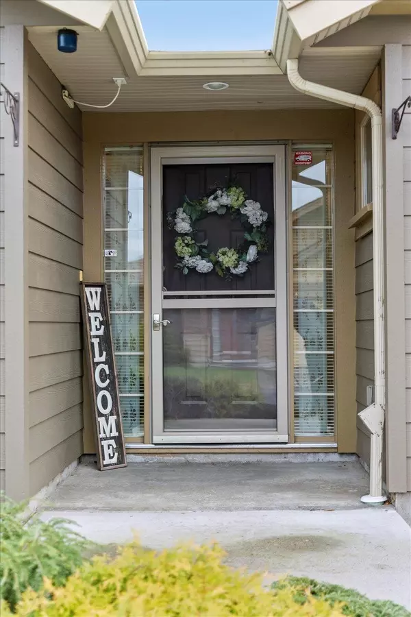 Chilliwack, BC V2R 5W6,46000 Thomas RD #166