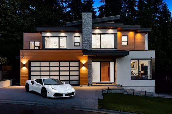 8 Creekstone PL, Port Moody, BC V3H 4L6