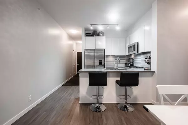 Vancouver, BC V5S 0B8,3168 Riverwalk AVE #503