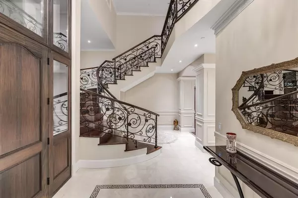 West Vancouver, BC V7S 2R4,1367 Chartwell DR