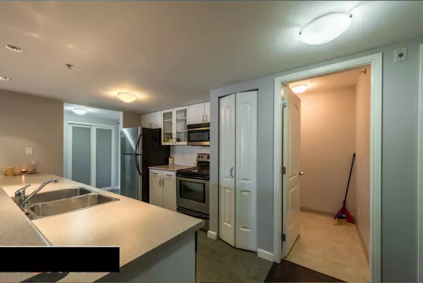 Vancouver, BC V6K 2G2,2665 W Broadway #408