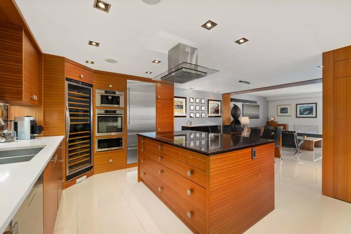 Vancouver, BC V6J 4X8,1450 Pennyfarthing DR #805