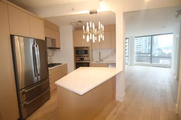 Vancouver, BC V6E 4S6,1228 W Hastings ST #302