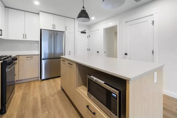 Langley, BC V4W 0E4,27218 Aldergrove Town Centre DR #302