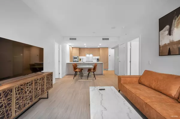 Burnaby, BC V5H 0K7,6398 Silver AVE #703