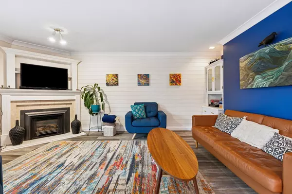 Delta, BC V4C 3X4,8376 Centre ST