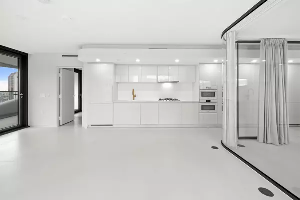 Vancouver, BC V6E 0E5,1033 Nelson ST #2108