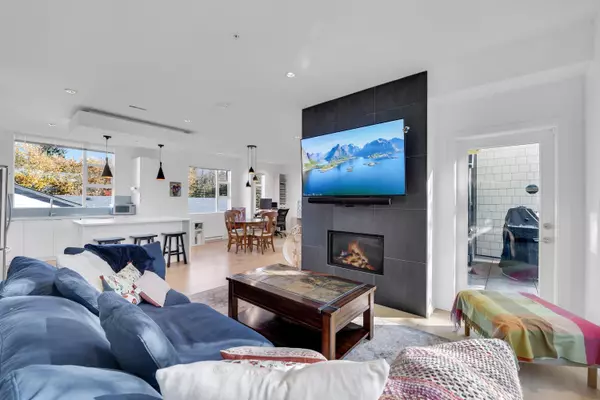 38447 Buckley AVE #4, Squamish, BC V8B 0B8