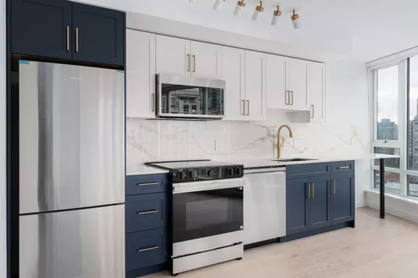 Vancouver, BC V6B 0E8,233 Robson ST #1209