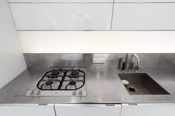 Vancouver, BC V6C 0A6,838 W Hastings ST #1806