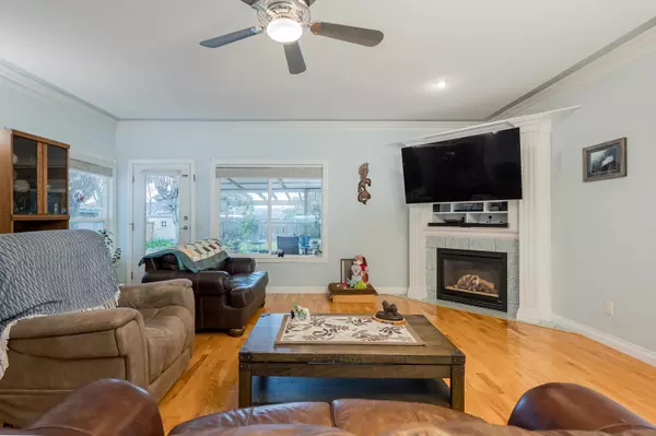 32993 Hawthorne AVE Mission, BC V2V 7C3