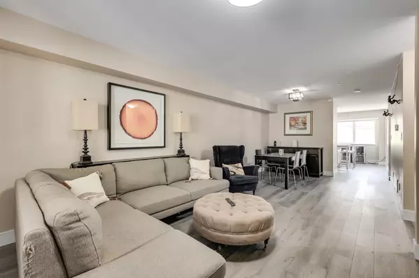 Port Coquitlam, BC V3B 0A8,1268 Riverside DR #39