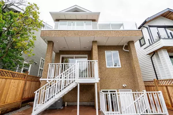 Vancouver, BC V6K 1J7,2561 W 2nd AVE