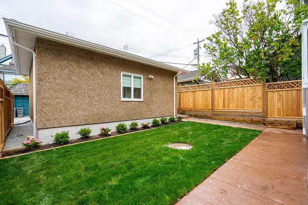 Vancouver, BC V6K 1J7,2561 W 2nd AVE