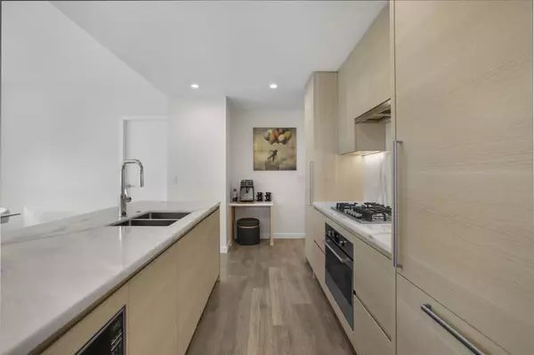 Port Moody, BC V3H 0M3,305 Morrissey RD #302