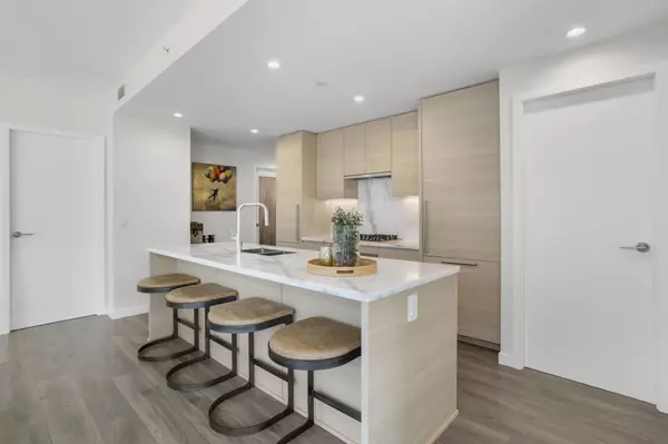 Port Moody, BC V3H 0M3,305 Morrissey RD #302