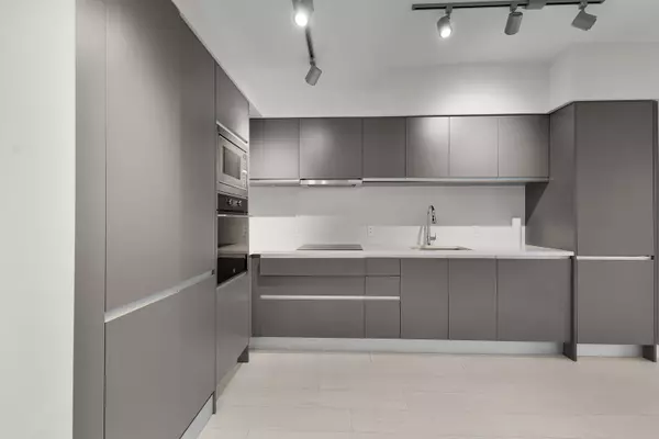 Vancouver, BC V5T 0K4,180 E 2nd #9XX