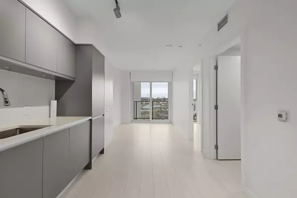 Vancouver, BC V5T 0K4,180 E 2nd #9XX