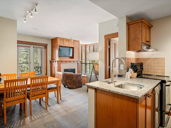 Whistler, BC V8E 1G6,4320 Sundial CRES #216