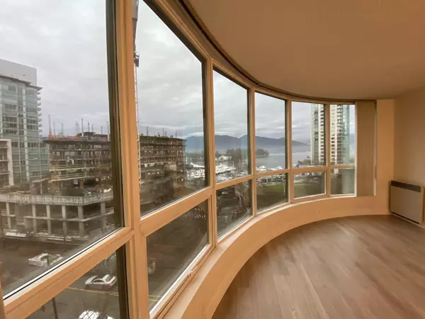 Vancouver, BC V6E 4N1,555 Jervis ST #601