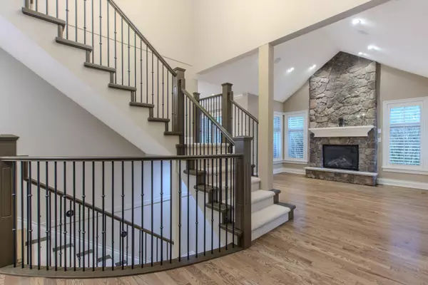 Squamish, BC V8B 0P8,40899 The Crescent