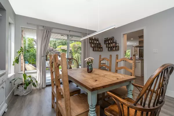 4553 66 ST Ladner, BC V4K 4Y8