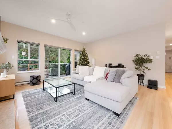 North Vancouver, BC V7H 3A3,1283 Parkgate AVE #308