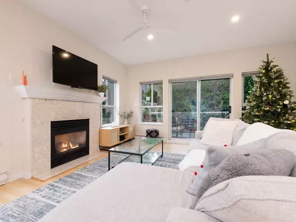 North Vancouver, BC V7H 3A3,1283 Parkgate AVE #308