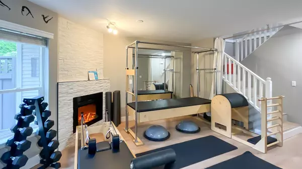 Surrey, BC V4N 0P7,16233 82 AVE #315